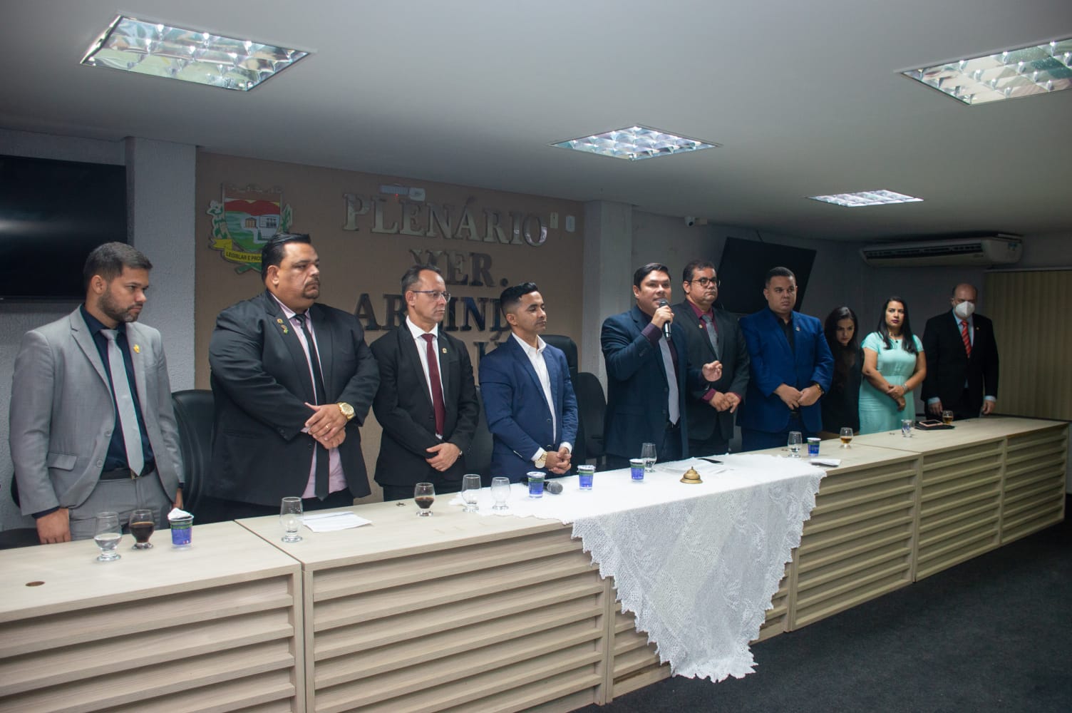 Vereadores entregam comendas e título de cidadão honorário na Câmara de Rio Largo